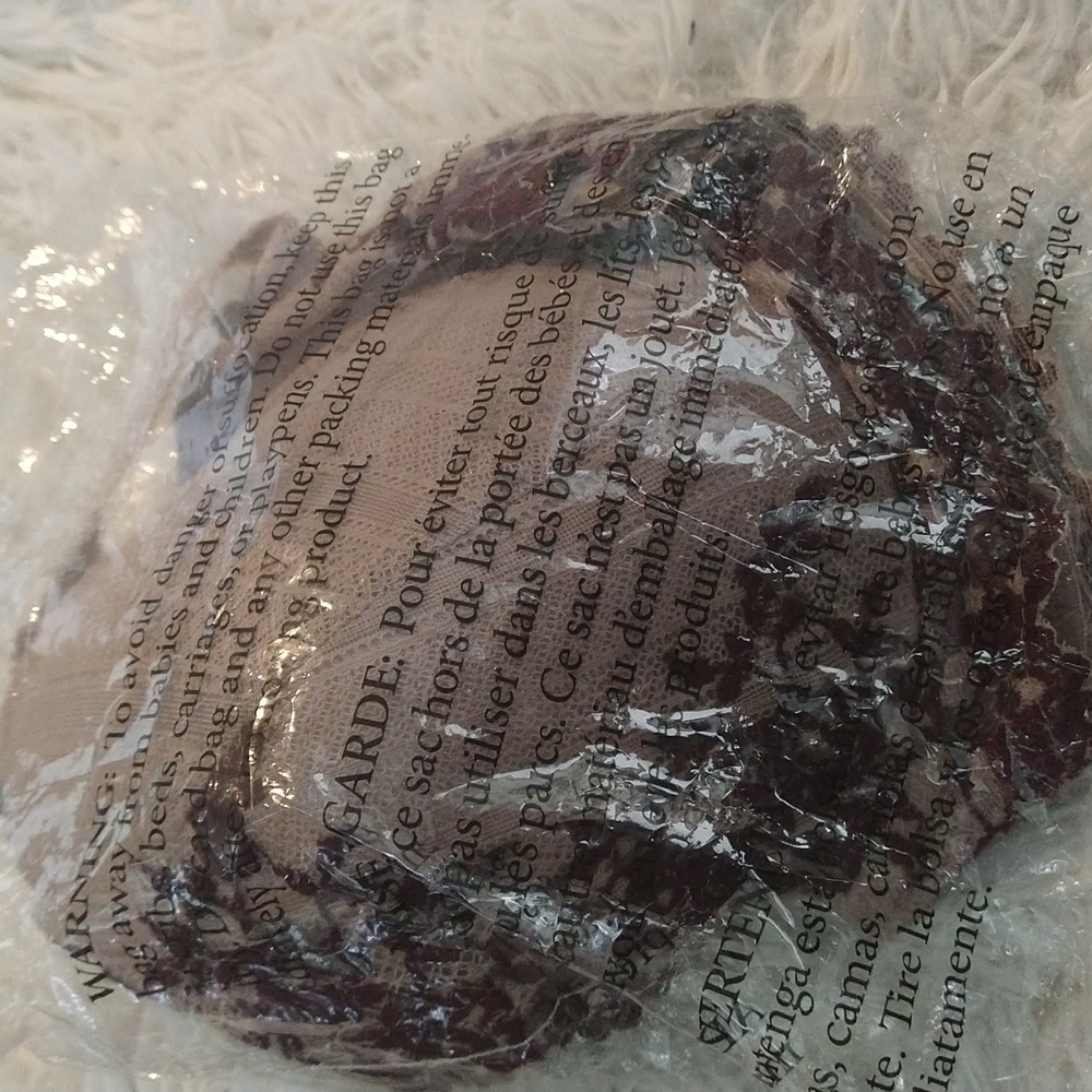 Wacoal Lace Embrace Bra . 34ddd View 4